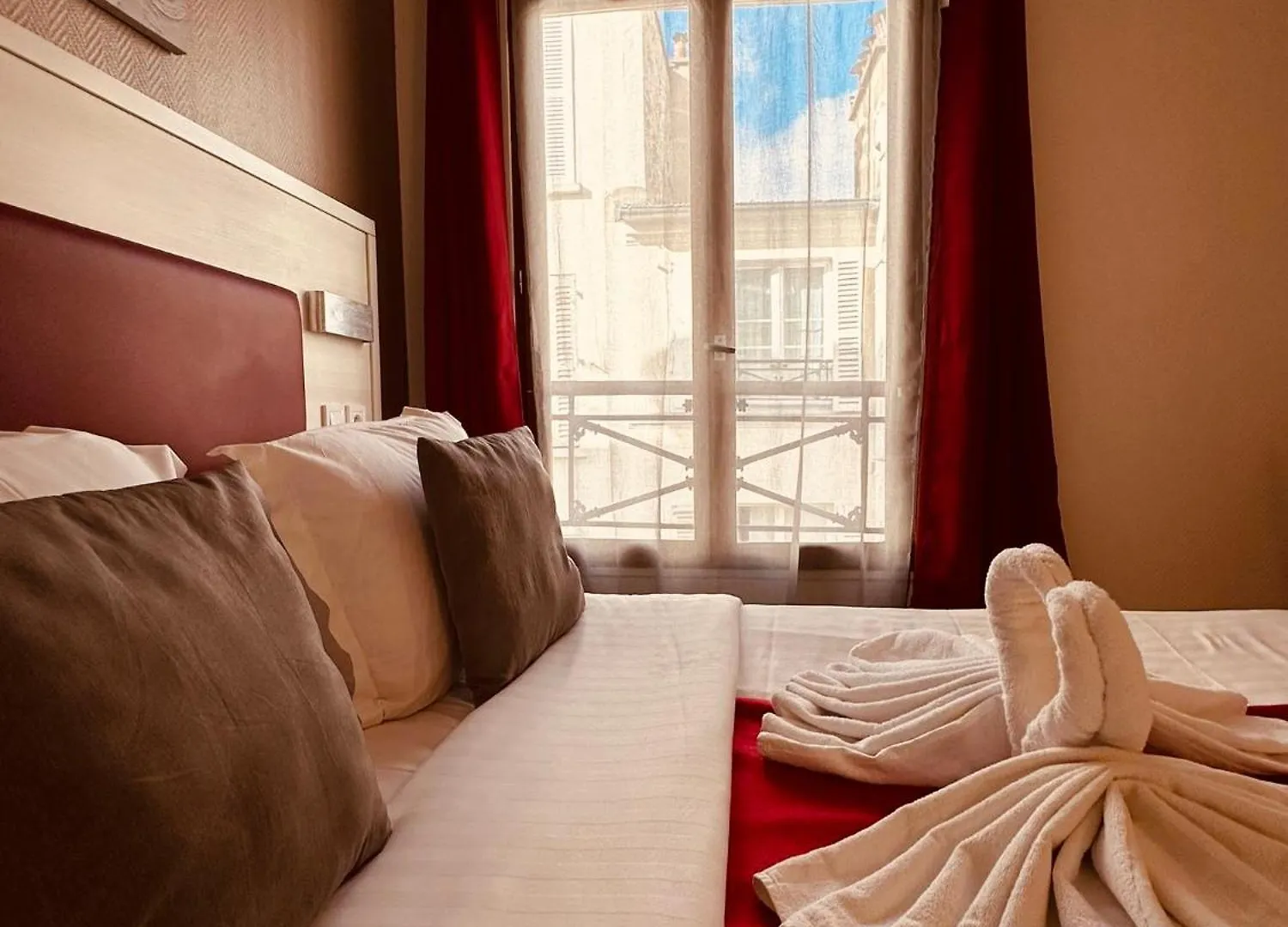 Hotel Pavillon Opera Lafayette Paris