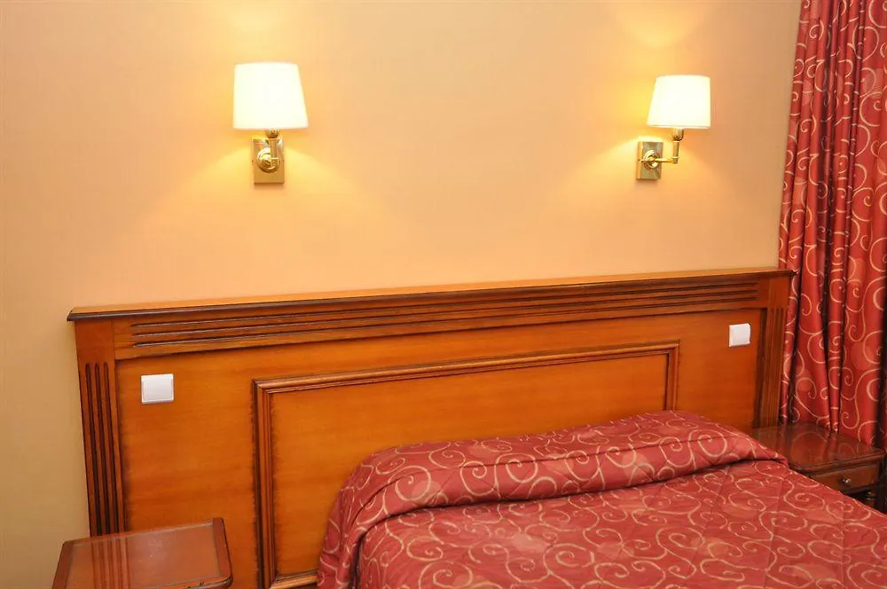 Pavillon Opera Lafayette 3*